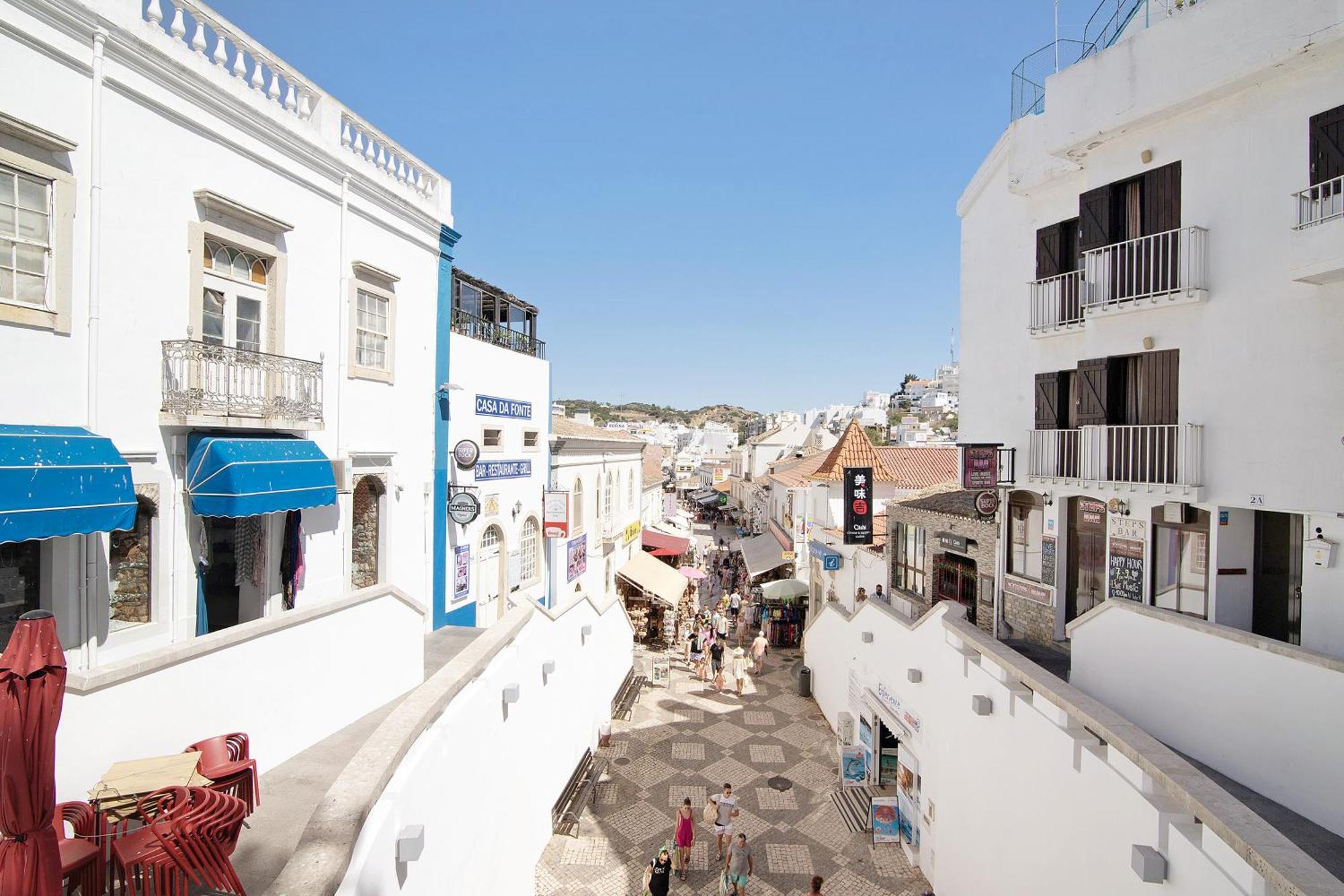 Hanna'S Sunny Apartment Albufeira Eksteriør billede