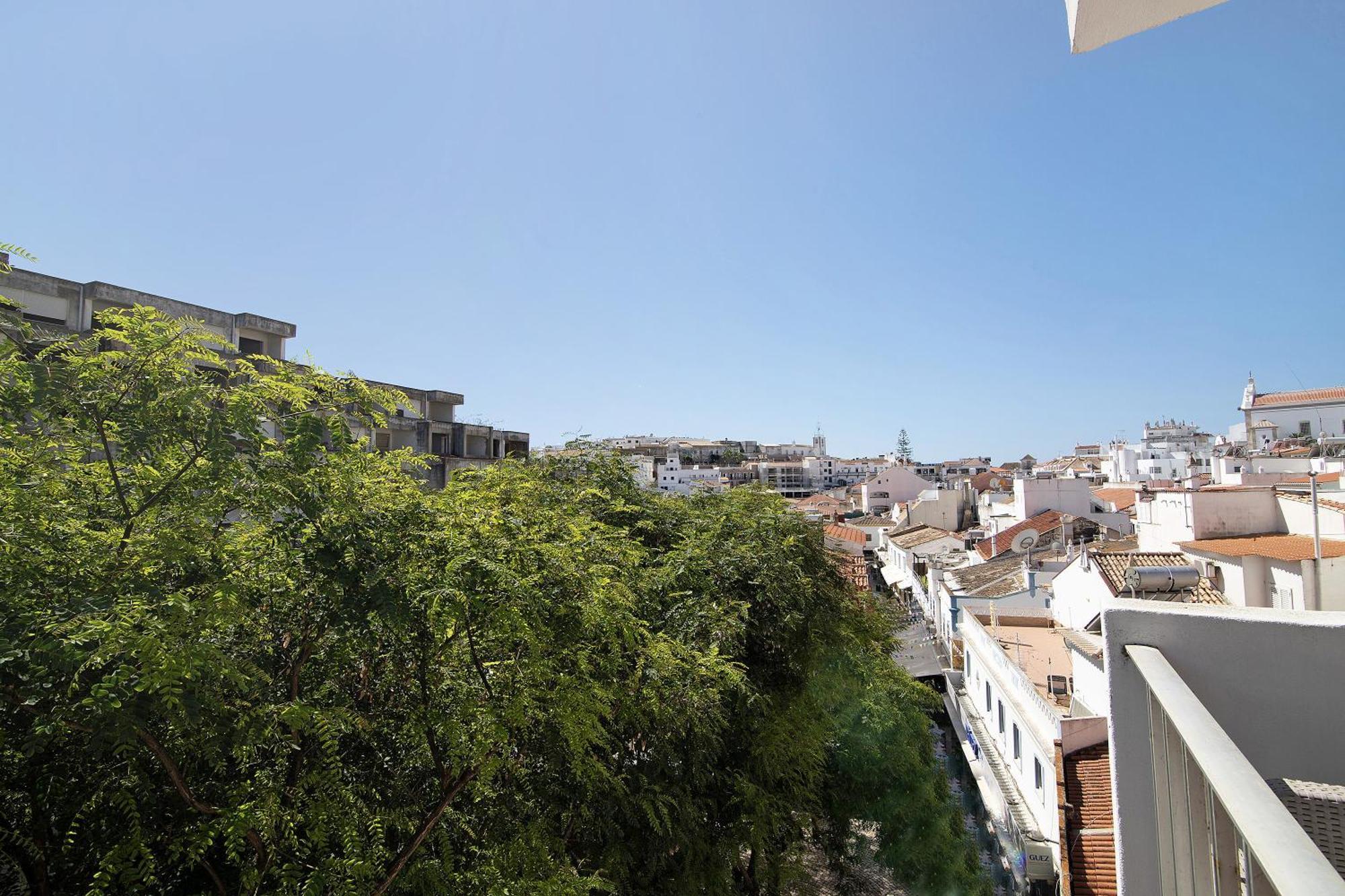Hanna'S Sunny Apartment Albufeira Eksteriør billede